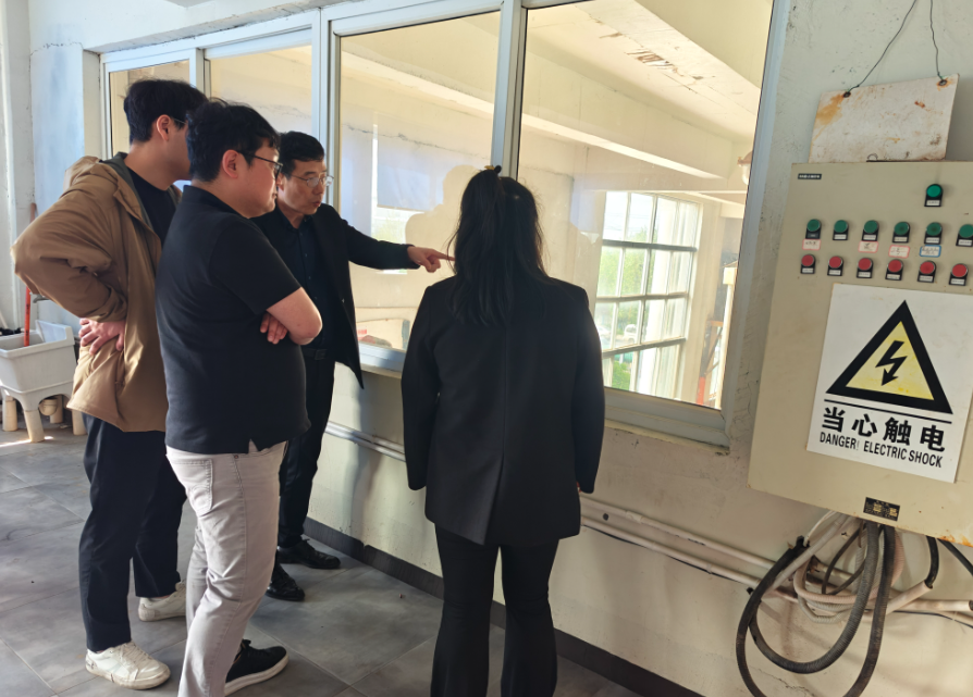 五载同行电子行业巨头再访湖南江海，深化氯化铵战略合作